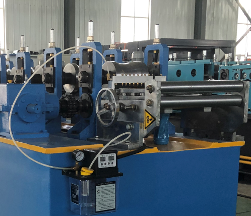 With auto-oiling system.