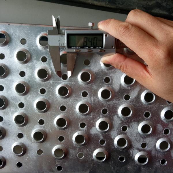 3.0mm Galvanized Perforated Metal Mesh 65% Open Rate Dimpled Sheet Gratings