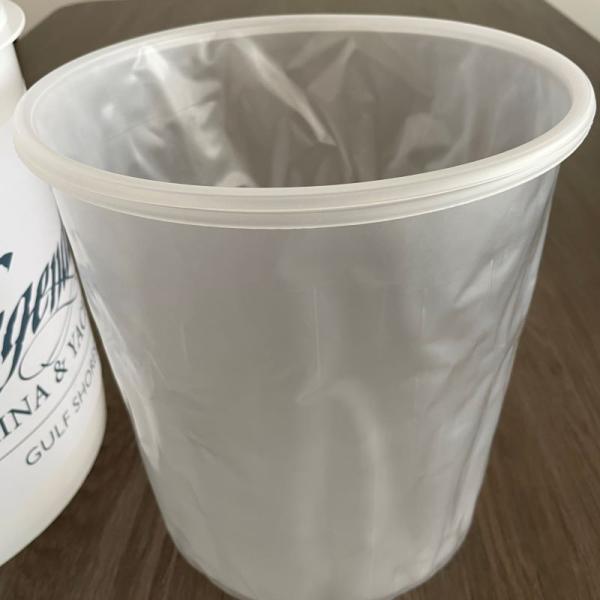 Versatile Liner for 2 Gallon Round Plastic Buckets in Various Working Conditions