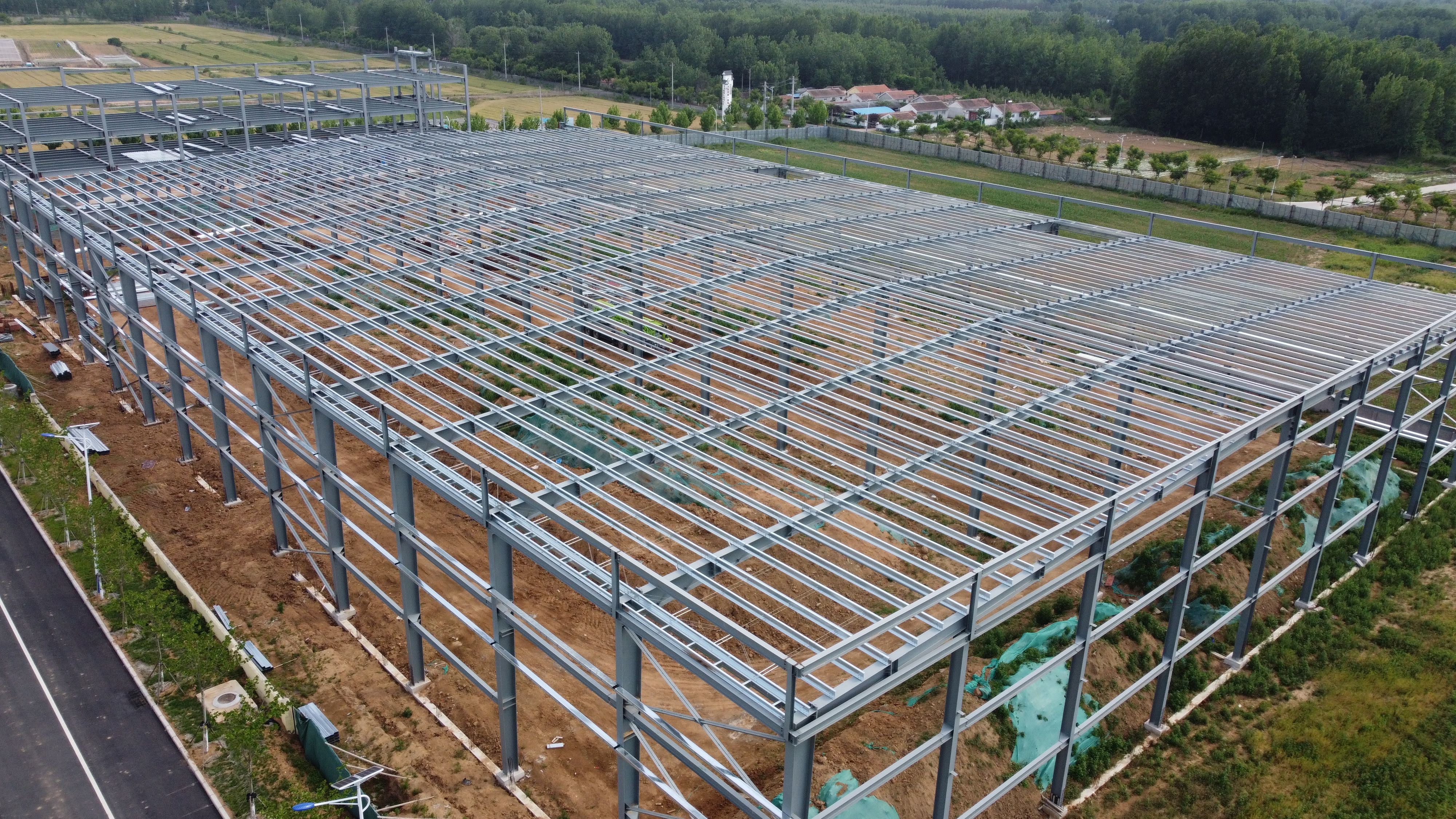 Bolt Connection Prefab Steel Workshop Simple Installation Stable Structure Sandwich Panel Single Sheet Doors Windows Complete Bolt Accessories