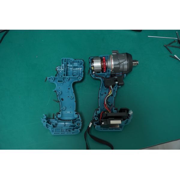 400Nm High Torque High Quality Modern Tools Repairs Portable 1/2inch Power Wrench High-Intensity Impact Wrench Without Battery