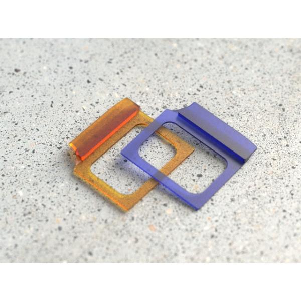 OEM / ODM ： Multi Cavity Injection Mold & Transparent speaker bracket (1*8) No.22686