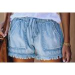 China Light Wash Short Pants Cotton Women'S Denim Shorts With Fray Hem for sale