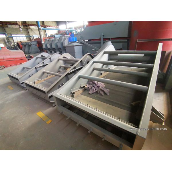 Inertia Linear Screening Machine Fine Vibration Screening Machine 20T 25T 30T Easy Maintenance