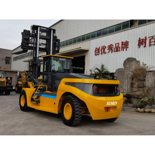 25 Ton 28 Ton 30 Ton Diesel Forklift With FOPS ROPS Cabin