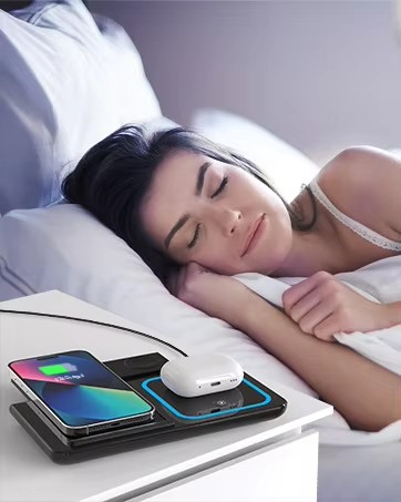 Wireless 3 In 1 Phone Watch Earbud Charger Multifunction Stand Charging Station Fast Charging Dock