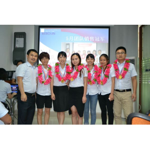 7" Indoor Battery Operated LCD Screen 1080P Video Play Back With Push Button