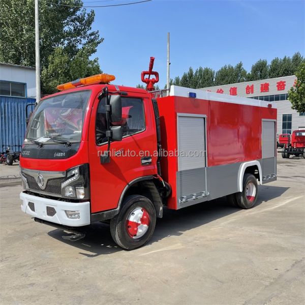 Factory DFAC DongFeng Small Fire Truck Forest Fire Fighting Water Tank Fire Trucks