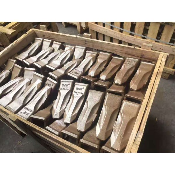 Alloy steel Excavator Bucket Teeth Forging Casting IU3352 Rock Teeth For E320