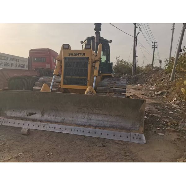 High-quality second-hand Shantui crawler bulldozer model SD16L with 3191 working hours and 2022 production date