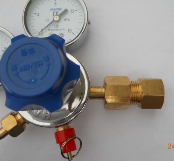 Quality Forged Brass Body Double Gauge Co2 Beer Regulator 3000/3500 Psi Max Input Pressure for sale