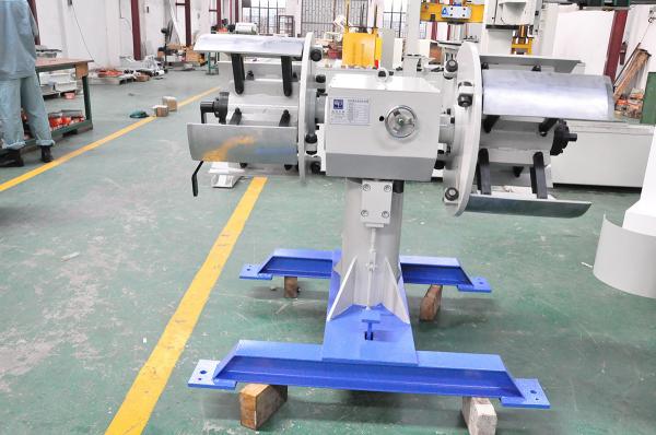Quality Double Head Hydraulic Metal Coiler Machine With Easy Loading And Flexible Operating for sale