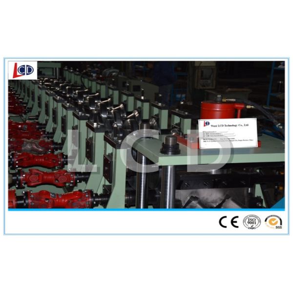 Auto Expressway Guardrail Roll Forming Machine With Hydraulic Punching Custom Color