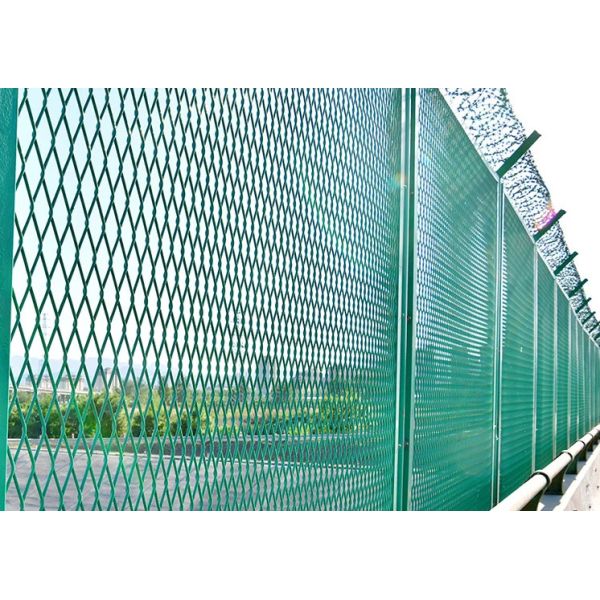 Heavy Duty Diamond Wire Mesh Fence 1.8M Expanded Metal Mesh Fencing For Exterior Railing