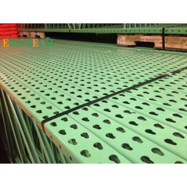 Metal Storage Teardrop Racking System Spring Automatic Safety C Type