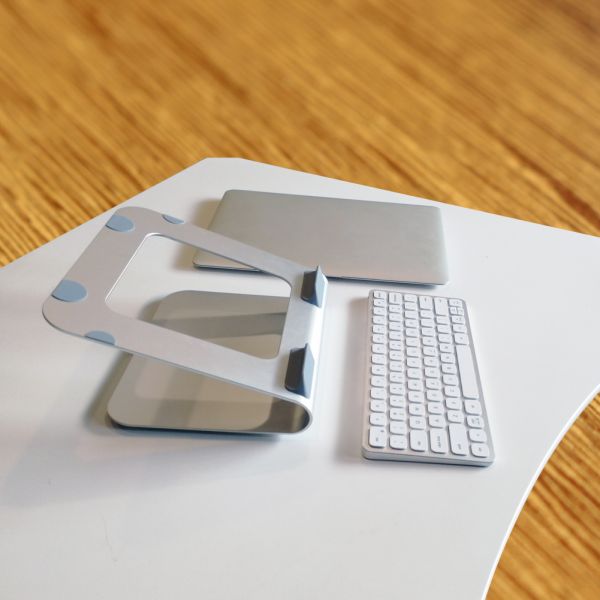 240mm Length Aluminum Alloy Rubber 360 Degree Laptop Stand 650g