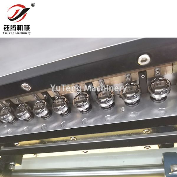 Computerized Industrial Double Row Rotary Hook Quilting Machine For Making Garments Leather And Vanity