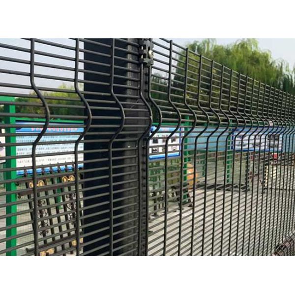 358 Anti Climb Mesh Fence 76.2mm x 12.7mm Galfan Wire