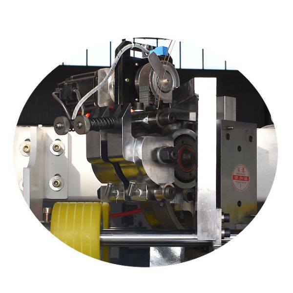 Semi Auto Cardboard Box Corrugated Stitching Machine 60pcs/min