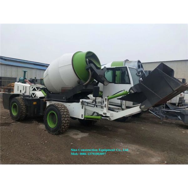 Low Noise Mobile Concrete Handling Equipment 1.8m3 Self Loading / Unloading