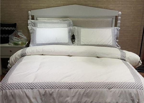 Quality Embroidered Cotton Duvet Covers , Pretty White Duvet Covers And Shams for sale