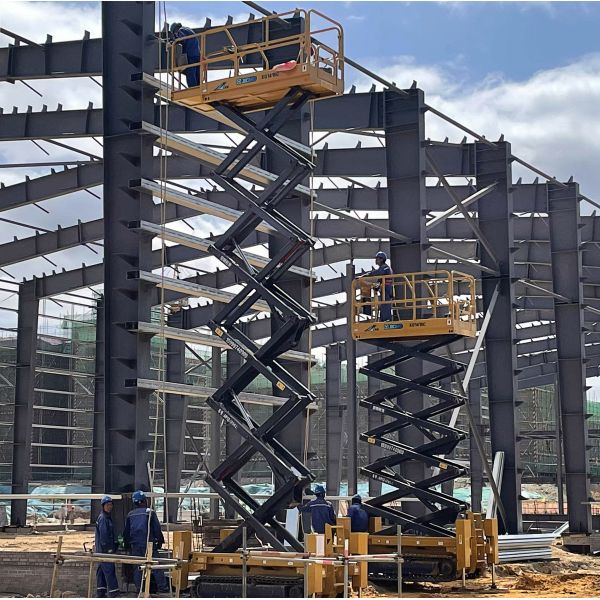 Full Bolt Assembled Prefab Steel Workshop Without Field Welding Stable Structure Fireproof Rock Wool Sandwich Panels For Factory Use