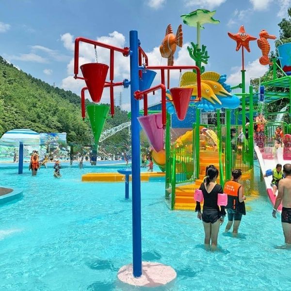 Fiberglass Multiple Colored Water Park Buckets Amusement Water Park Spray Toys