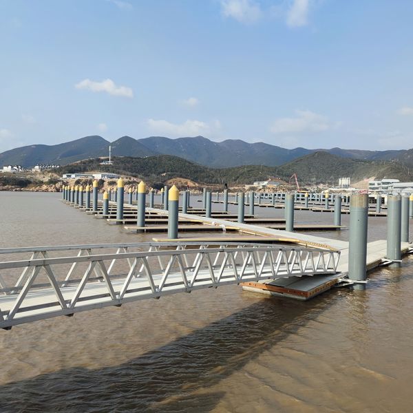 Heavy Duty Silver Marina Aluminum Gangways Floating Pontoon With Bolts And Nuts Accessories