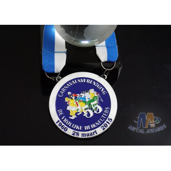 Compact Custom Made Coins Medallions , National Service Medal Circle Shape