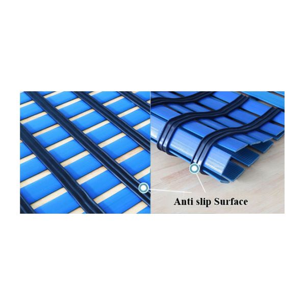 Open Grid Drainage Non Slip PVC Flooring Rolls 8mm For Swimming Pools