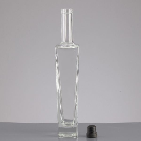 Spray Cap Square Vodka Glass Bottle Ideal for Whiskey Gin Bourbon Vodka Brandy Storage