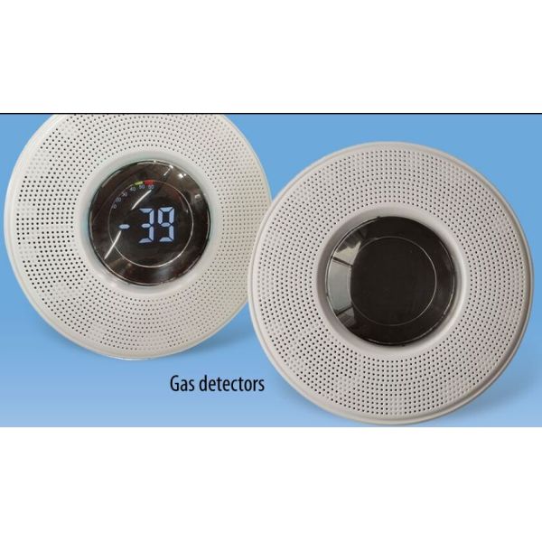 Smoke monitor with lens LCD display and voice prompt