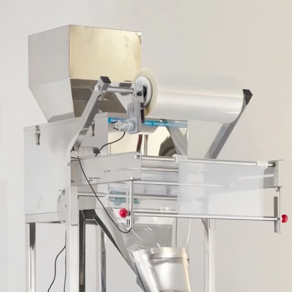 600W Automatic Granule Packing Machine Versatile Pneumatic Packing Machine 42cm Film Width