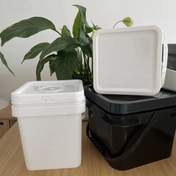 Supply Customized Plastic Bucket with Metal Handle Polypropylene Food Grade Container