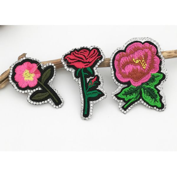 Rose Pattern Flower Embroidery Patches Bright Color 100% Polyester Material