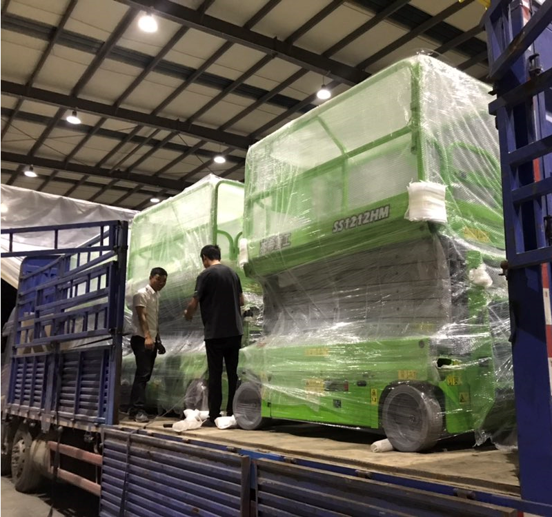 Self Propelled 320KG Load 12m Hydraulic Elevating Work Platform