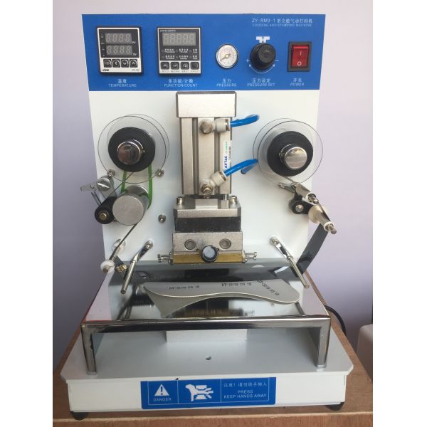 YT-266 Rubber Shoes Code Hot Embossing Stamping Machine For Shoe Blue/Red/White Shoes Print Size In Shoe