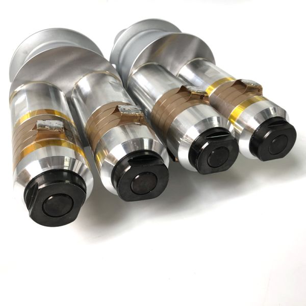15kHz 20kHz 35kHz Ultrasonic Welding Transducer Horn for non-woven fabric welding