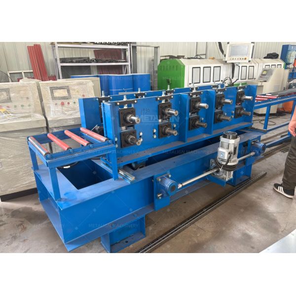 Heavy Duty Box Beam Roll Forming Machine with 13 Forming Stations 70mm Shaft and 5.5Kw Motor