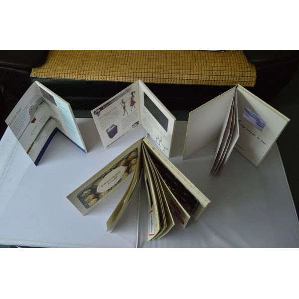 7 Inch Europe Style Lcd Video Card / Laser Cut Wedding Lcd Invitation Card
