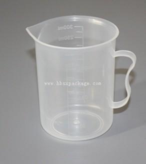 Quality PP 250ml Plastic measuring cylinder & cup bottle for experiment  strong and safe for sale
