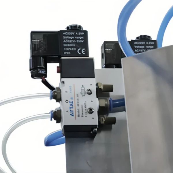 Automatic Bottle Filling Capping Machine Bottle Washing Filling And Sealing Machine PLC Control