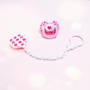 China Breastfed Baby Girl Soft Pacifier Silicone Baby Soother on sale