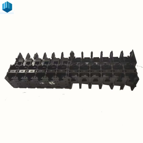PP Electronic Injection Molding Black Precision Connector Plastic