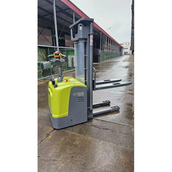 1500kg and 2000kg AC Motors Electric Apilador Stacker with Full Free Mast Design