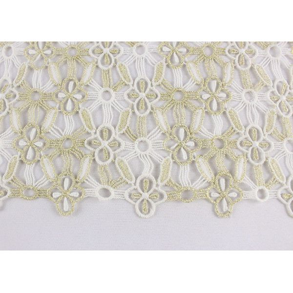 Polyester Lace Fabric With Floral Lace Designs Metallic Fabric For Fashion Garment