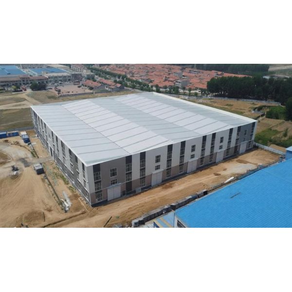 4000 Sq Meters Steel Structure Building Warehouse with EPS / Rock Wool/PU/Fiber Glass Sandwich Panel Insulated Cladding