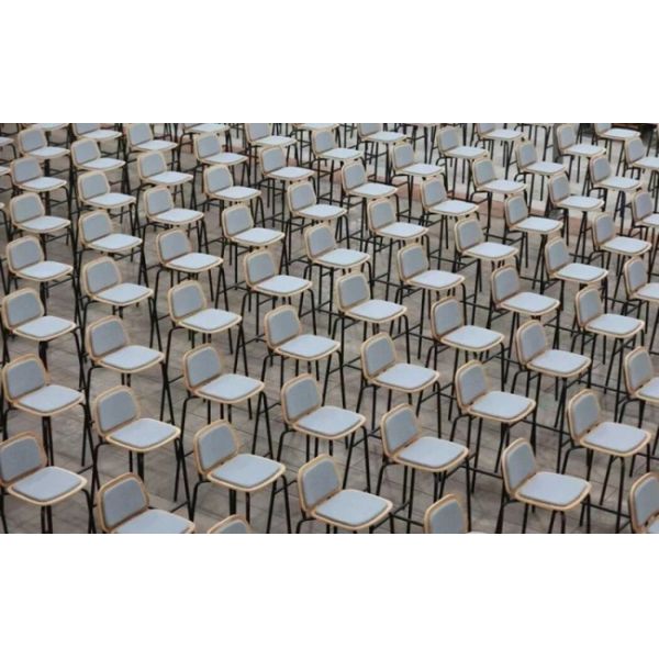 Stackable Restaurant Chair And Table PP Plastic Metal Frame For Bistro Cafe