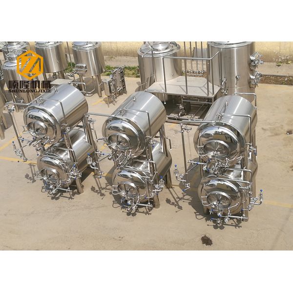 Microbrewery Bright Beer Tank , Pub Serving Horizontal Fermentation Tanks