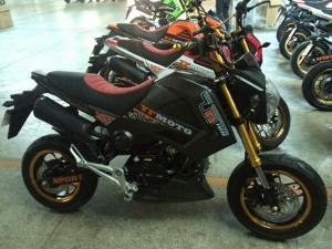 Buy cheap Thailand Mini Dirt Bike 150cc Suzuki Motorcycle sport bike Monkey Bike White Blue Red product